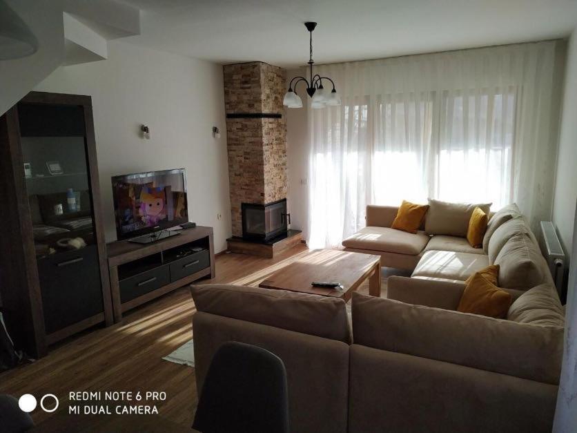 Brezovica Luxury Villa, ブレゾヴィツェ エクステリア 写真